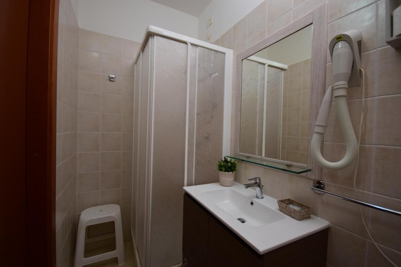 Hotel E Appartamenti La Solaria San Giovanni Rotondo Eksteriør billede