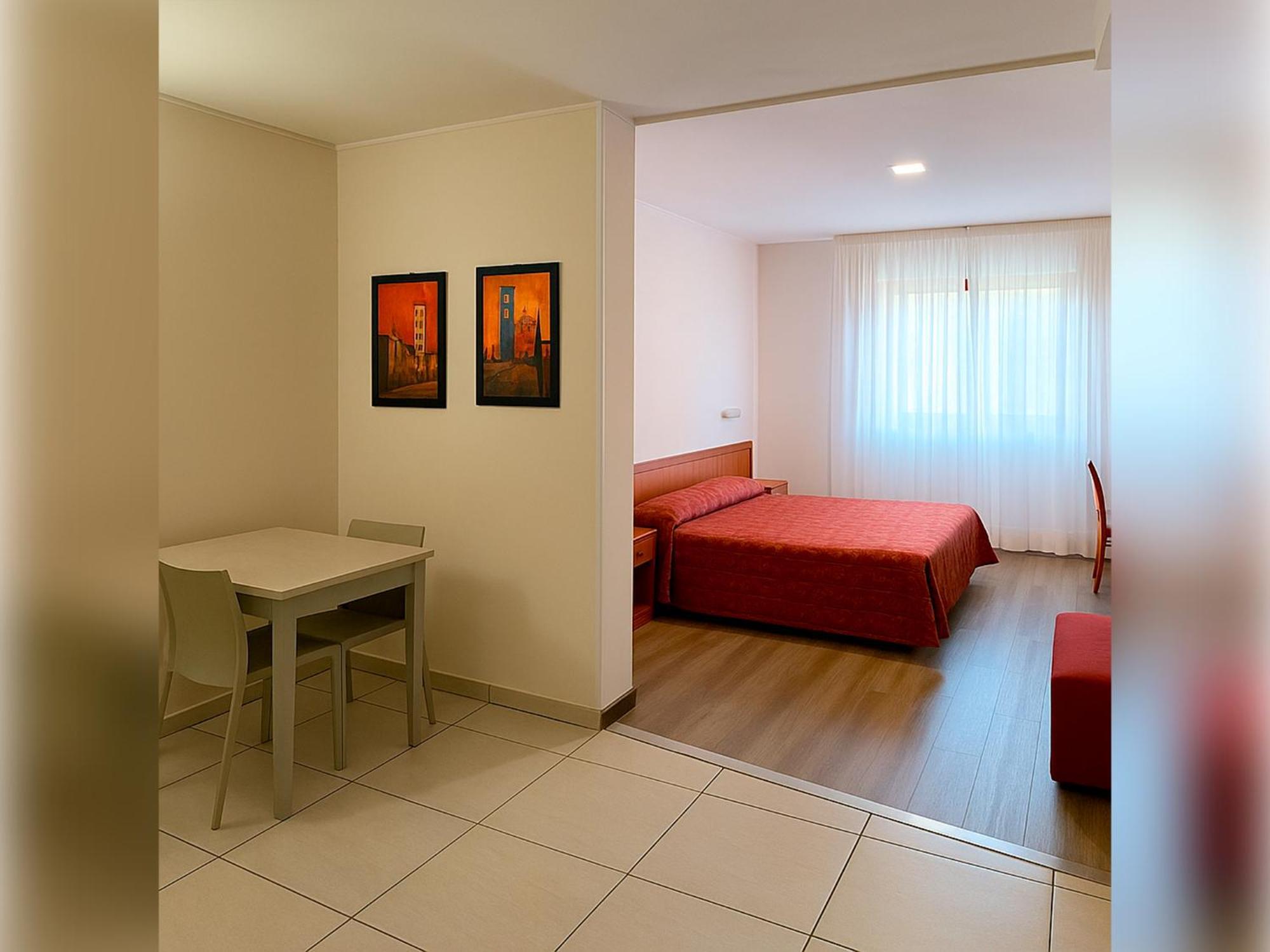Hotel E Appartamenti La Solaria San Giovanni Rotondo Eksteriør billede