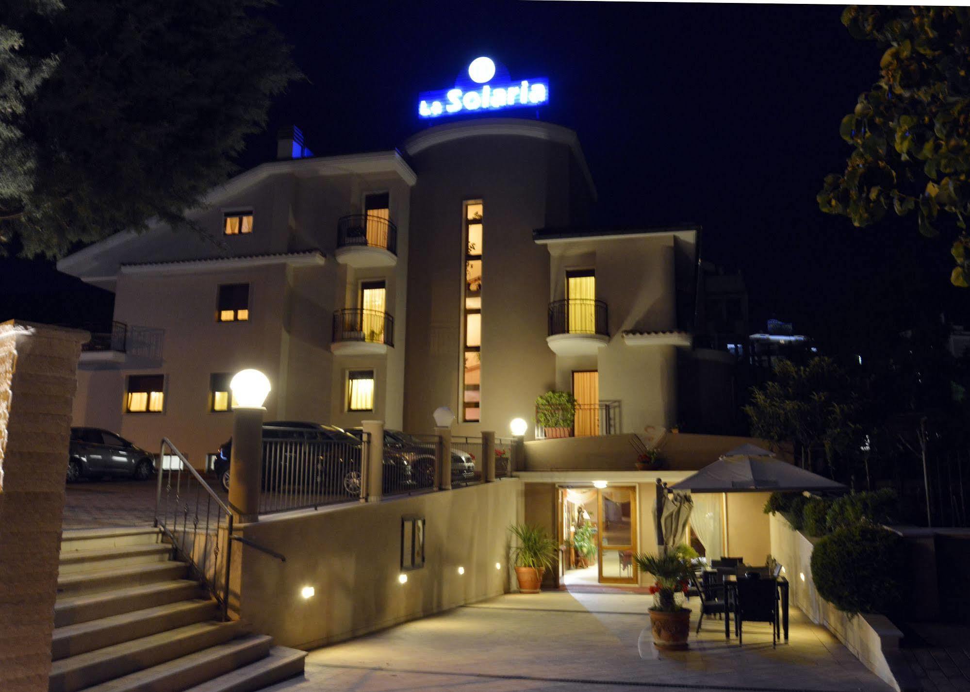Hotel E Appartamenti La Solaria San Giovanni Rotondo Eksteriør billede