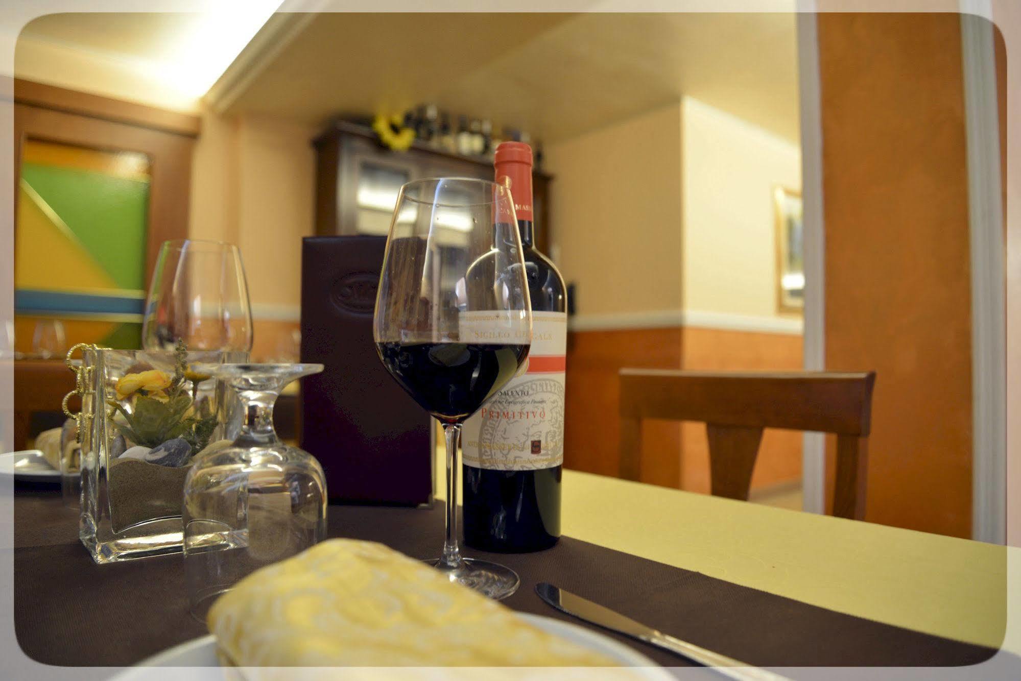 Hotel E Appartamenti La Solaria San Giovanni Rotondo Eksteriør billede